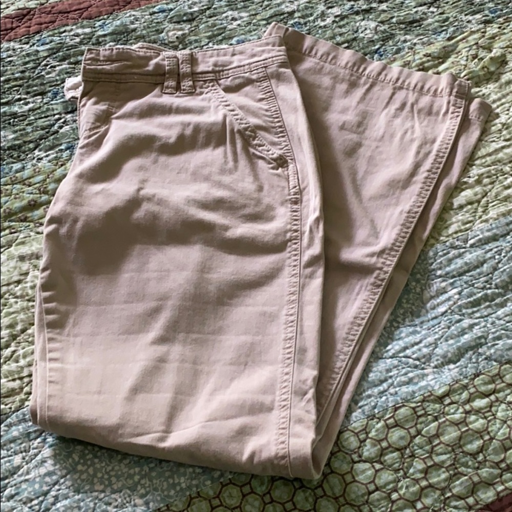 Women’s Maurice’s khaki pants